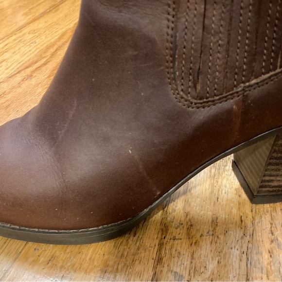 Timberland Atlantic Heights Leather Slip On Heeled Chelsea Booties - Picture 9 of 13